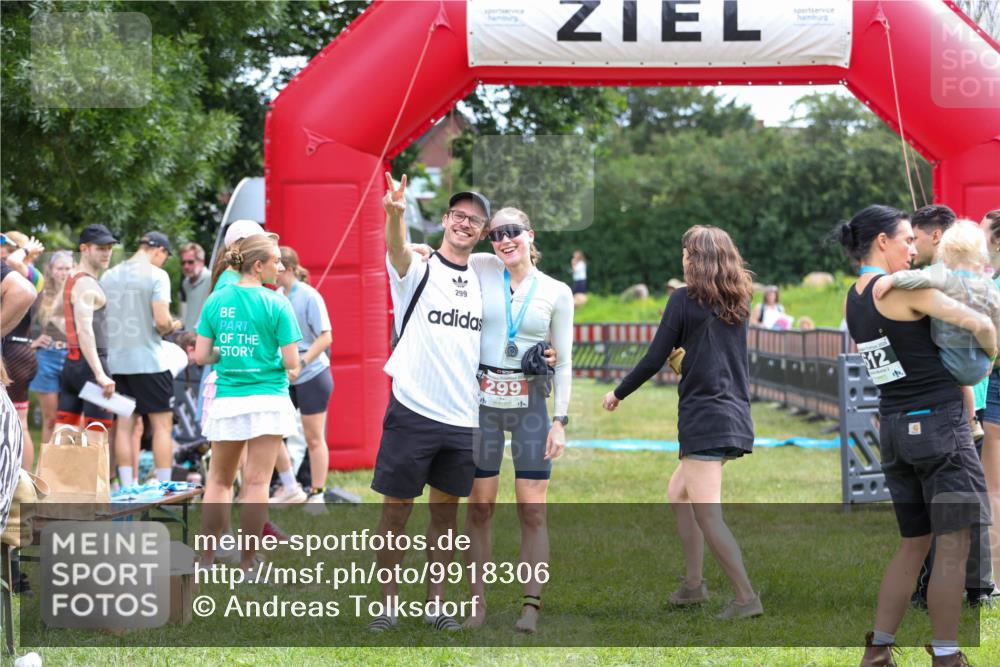 21.06.2026 - 29. Vierlanden-Triathlon Andreas Tolksdorf http://msf.ph/oto/9918306 21.06.2026 11:51:55 Ziel  meine-sportfotos.de