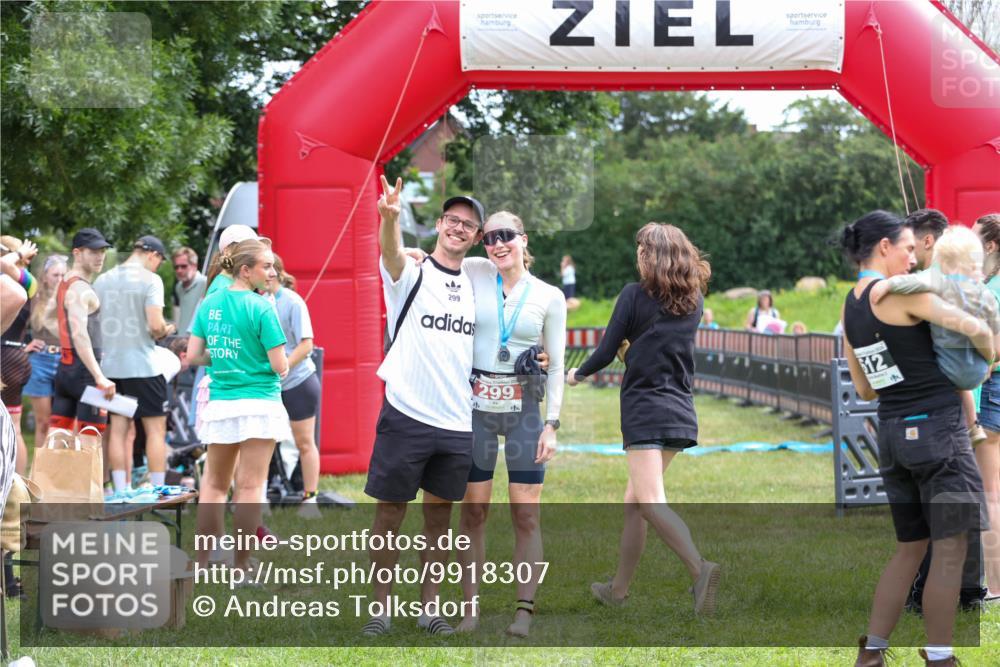 21.06.2026 - 29. Vierlanden-Triathlon Andreas Tolksdorf http://msf.ph/oto/9918307 21.06.2026 11:51:55 Ziel  meine-sportfotos.de