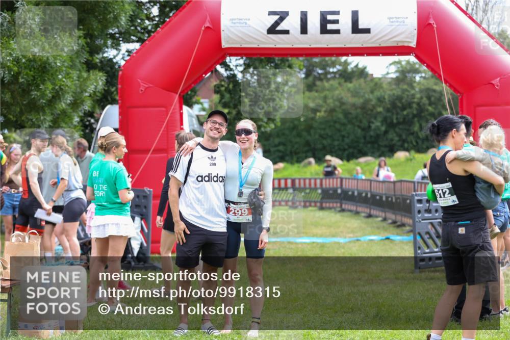 21.06.2026 - 29. Vierlanden-Triathlon Andreas Tolksdorf http://msf.ph/oto/9918315 21.06.2026 11:51:56 Ziel  meine-sportfotos.de