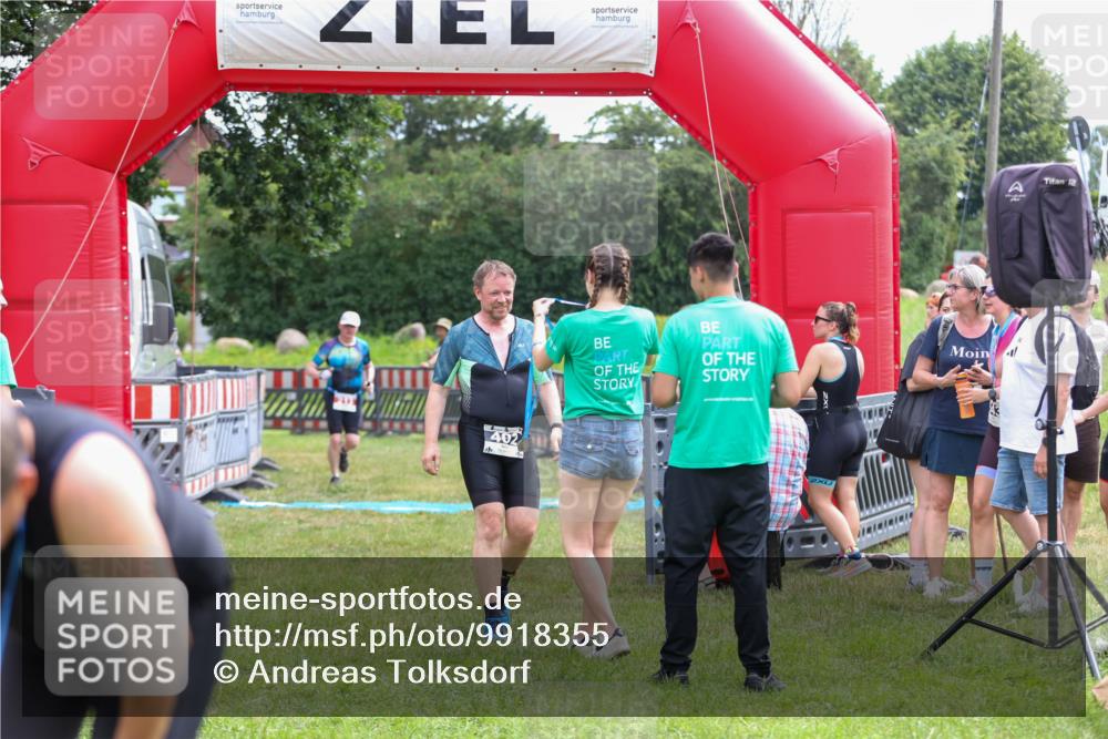 21.06.2026 - 29. Vierlanden-Triathlon Andreas Tolksdorf http://msf.ph/oto/9918355 21.06.2026 11:52:53 Ziel 213, 402 meine-sportfotos.de