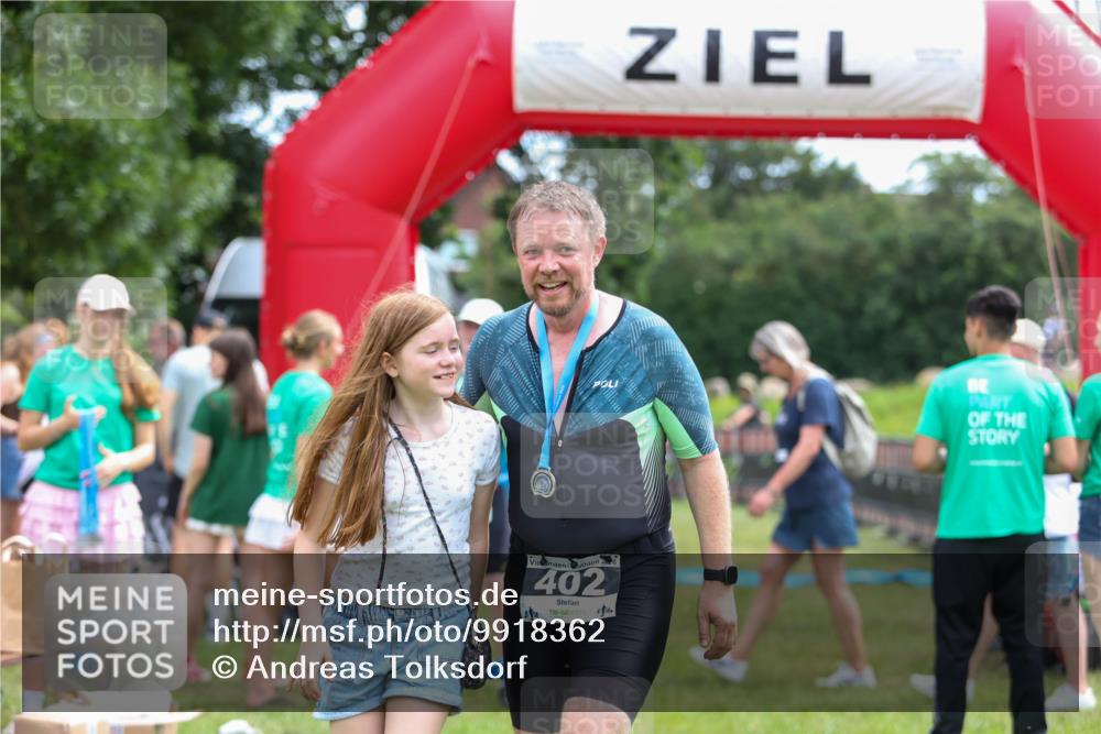 21.06.2026 - 29. Vierlanden-Triathlon Andreas Tolksdorf http://msf.ph/oto/9918362 21.06.2026 11:53:02 Ziel  meine-sportfotos.de