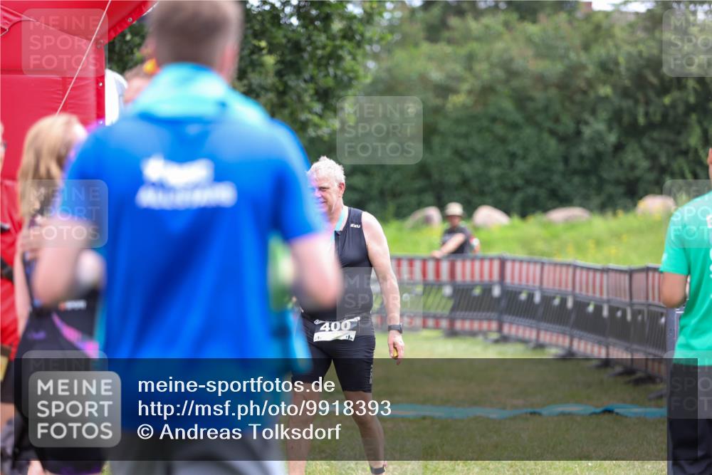21.06.2026 - 29. Vierlanden-Triathlon Andreas Tolksdorf http://msf.ph/oto/9918393 21.06.2026 11:54:33 Ziel  meine-sportfotos.de