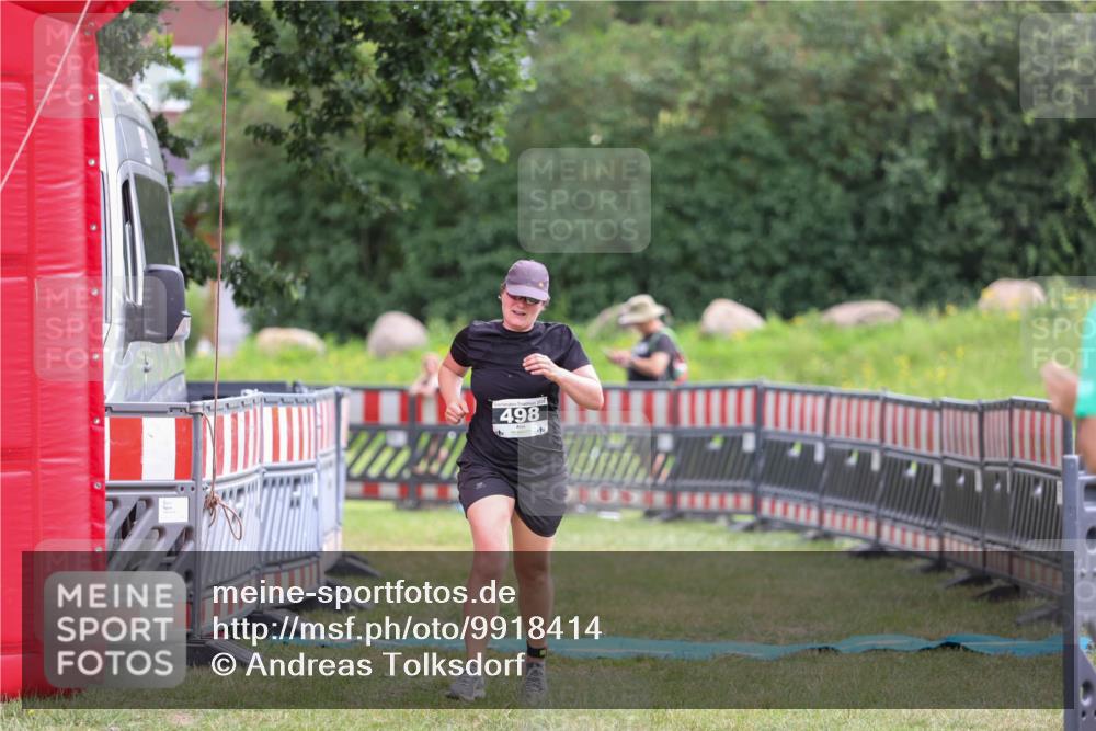 21.06.2026 - 29. Vierlanden-Triathlon Andreas Tolksdorf http://msf.ph/oto/9918414 21.06.2026 11:55:50 Ziel 498 meine-sportfotos.de