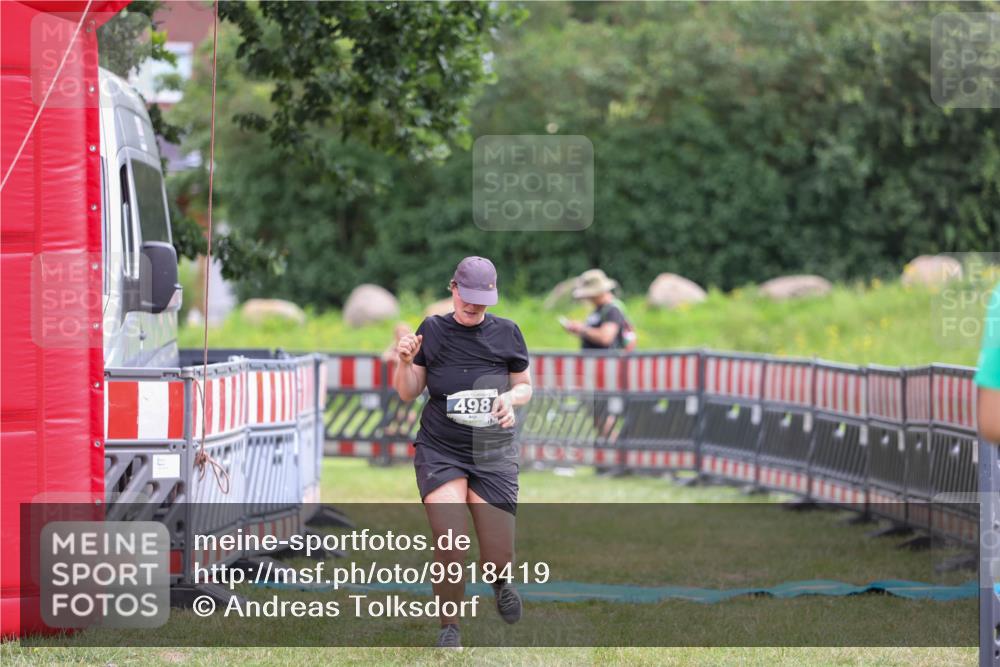 21.06.2026 - 29. Vierlanden-Triathlon Andreas Tolksdorf http://msf.ph/oto/9918419 21.06.2026 11:55:50 Ziel 498 meine-sportfotos.de