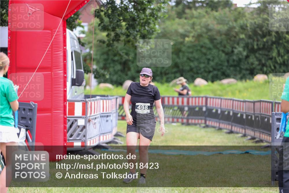 21.06.2026 - 29. Vierlanden-Triathlon Andreas Tolksdorf http://msf.ph/oto/9918423 21.06.2026 11:55:51 Ziel 498 meine-sportfotos.de
