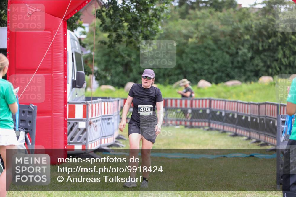21.06.2026 - 29. Vierlanden-Triathlon Andreas Tolksdorf http://msf.ph/oto/9918424 21.06.2026 11:55:51 Ziel 498 meine-sportfotos.de