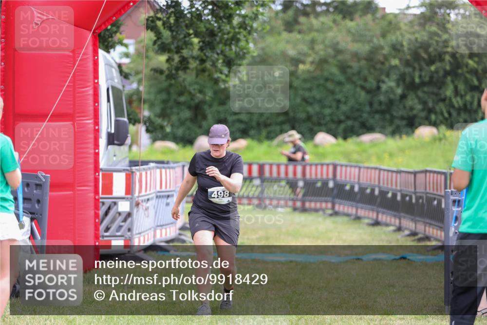 21.06.2026 - 29. Vierlanden-Triathlon Andreas Tolksdorf http://msf.ph/oto/9918429 21.06.2026 11:55:52 Ziel 498 meine-sportfotos.de