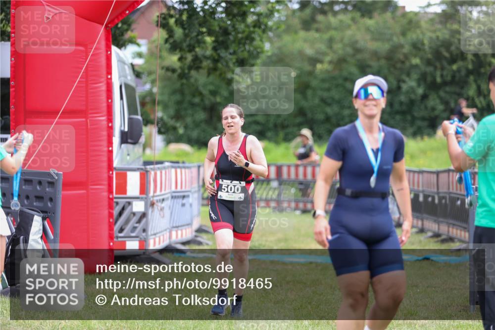 21.06.2026 - 29. Vierlanden-Triathlon Andreas Tolksdorf http://msf.ph/oto/9918465 21.06.2026 11:57:16 Ziel 298, 500 meine-sportfotos.de
