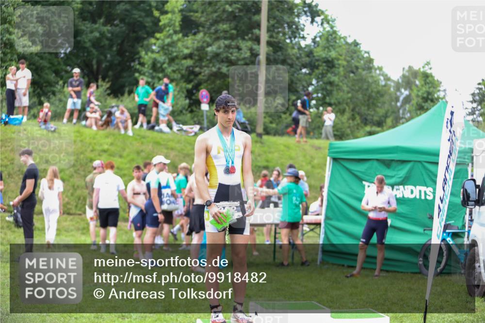 21.06.2026 - 29. Vierlanden-Triathlon Andreas Tolksdorf http://msf.ph/oto/9918482 21.06.2026 11:58:08 Ziel 510 meine-sportfotos.de