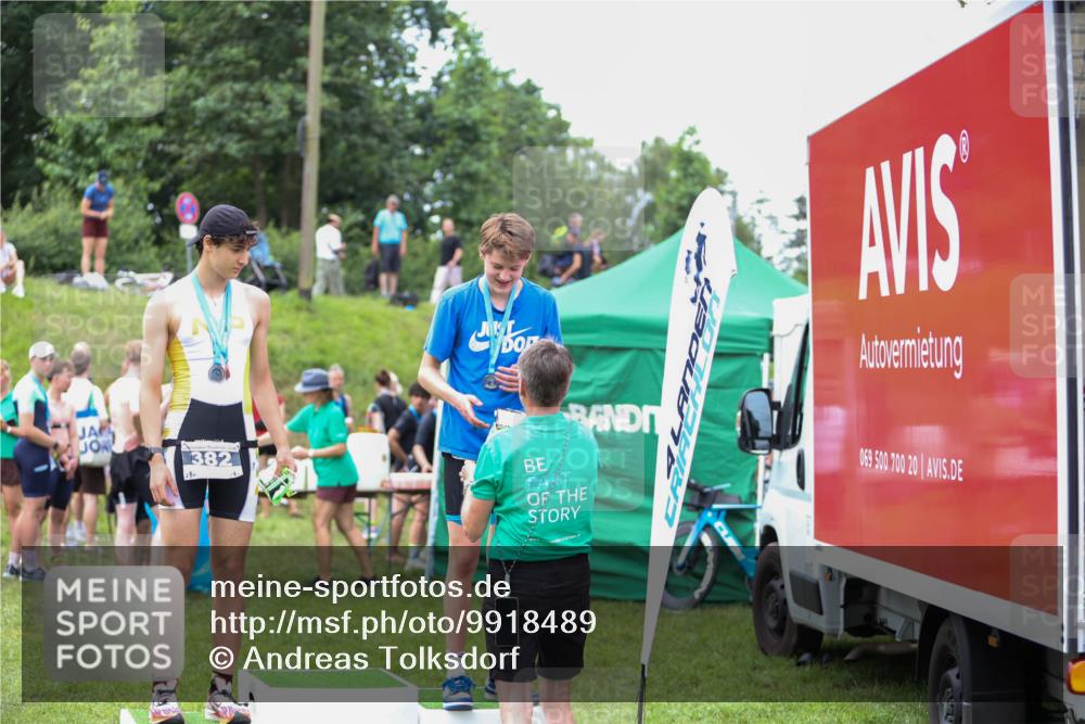 21.06.2026 - 29. Vierlanden-Triathlon Andreas Tolksdorf http://msf.ph/oto/9918489 21.06.2026 11:58:30 Ziel 595 meine-sportfotos.de