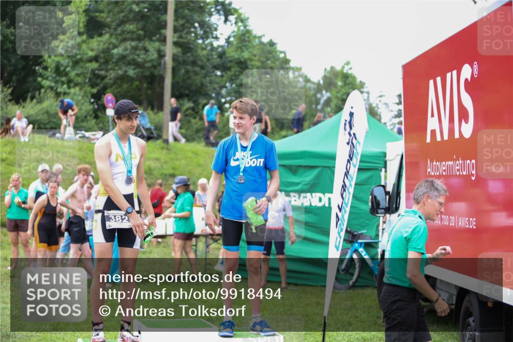 21.06.2026 - 29. Vierlanden-Triathlon Andreas Tolksdorf http://msf.ph/oto/9918494 21.06.2026 11:58:32 Ziel 595 meine-sportfotos.de