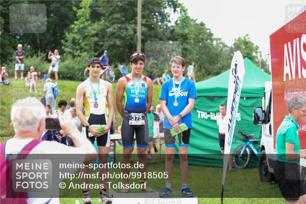 21.06.2026 - 29. Vierlanden-Triathlon Andreas Tolksdorf http://msf.ph/oto/9918505 21.06.2026 11:58:52 Ziel 589 meine-sportfotos.de