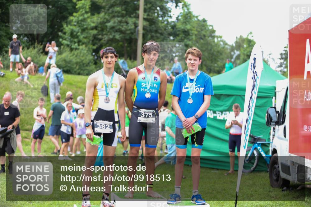 21.06.2026 - 29. Vierlanden-Triathlon Andreas Tolksdorf http://msf.ph/oto/9918513 21.06.2026 11:59:01 Ziel  meine-sportfotos.de