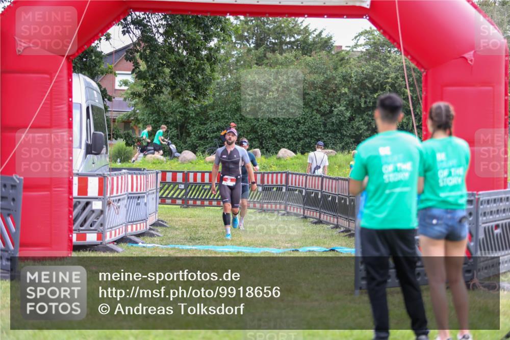 21.06.2026 - 29. Vierlanden-Triathlon Andreas Tolksdorf http://msf.ph/oto/9918656 21.06.2026 12:19:33 Ziel 9, 132 meine-sportfotos.de