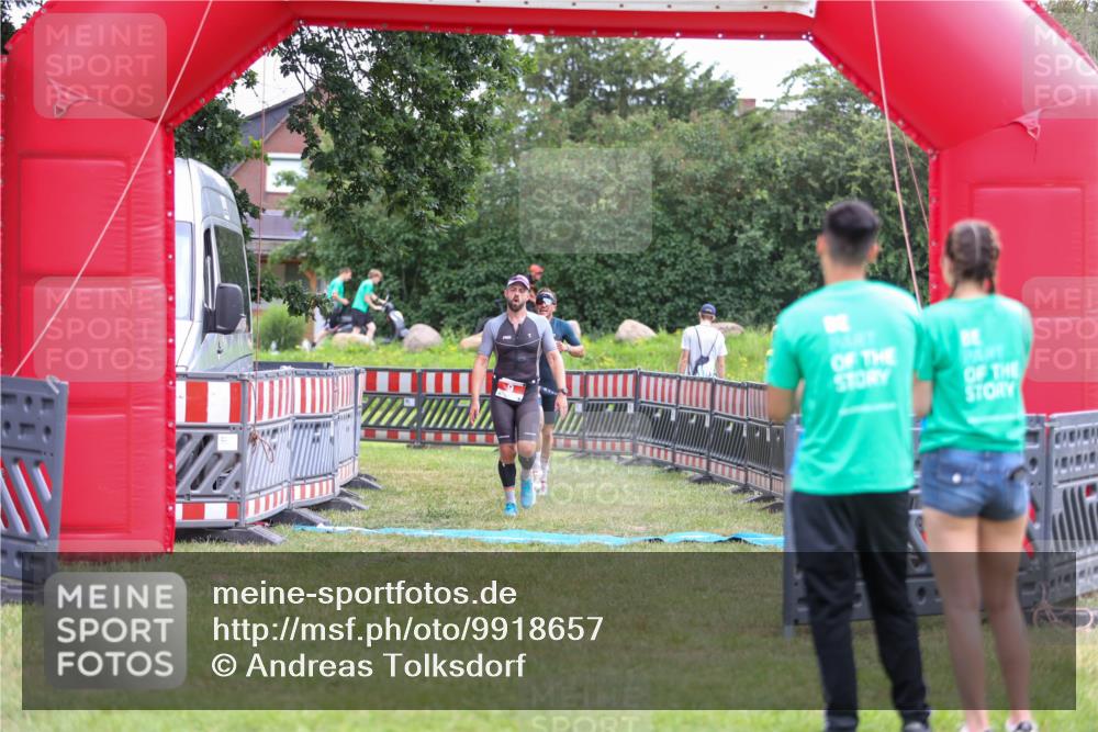 21.06.2026 - 29. Vierlanden-Triathlon Andreas Tolksdorf http://msf.ph/oto/9918657 21.06.2026 12:19:33 Ziel 9, 132 meine-sportfotos.de