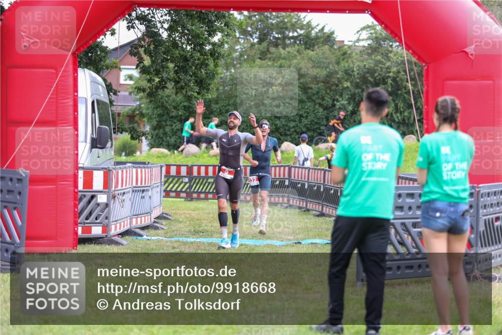 21.06.2026 - 29. Vierlanden-Triathlon Andreas Tolksdorf http://msf.ph/oto/9918668 21.06.2026 12:19:34 Ziel 9, 132 meine-sportfotos.de