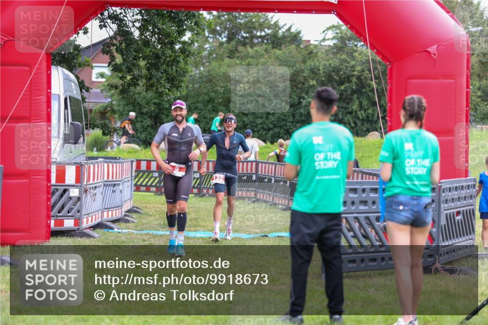 21.06.2026 - 29. Vierlanden-Triathlon Andreas Tolksdorf http://msf.ph/oto/9918673 21.06.2026 12:19:35 Ziel 9, 132 meine-sportfotos.de