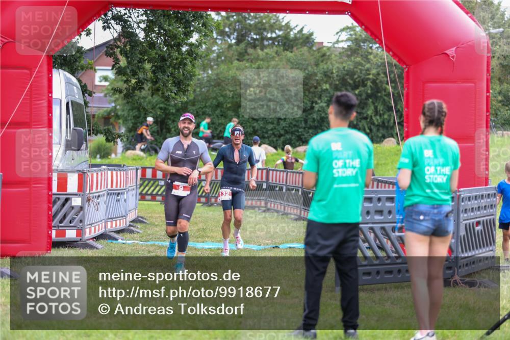 21.06.2026 - 29. Vierlanden-Triathlon Andreas Tolksdorf http://msf.ph/oto/9918677 21.06.2026 12:19:35 Ziel 9, 132 meine-sportfotos.de
