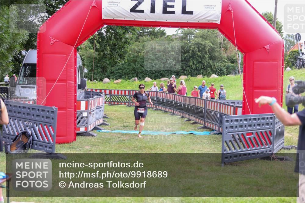 21.06.2026 - 29. Vierlanden-Triathlon Andreas Tolksdorf http://msf.ph/oto/9918689 21.06.2026 12:22:28 Ziel 294 meine-sportfotos.de