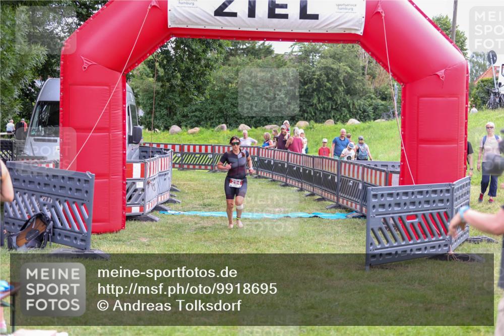 21.06.2026 - 29. Vierlanden-Triathlon Andreas Tolksdorf http://msf.ph/oto/9918695 21.06.2026 12:22:28 Ziel 294 meine-sportfotos.de