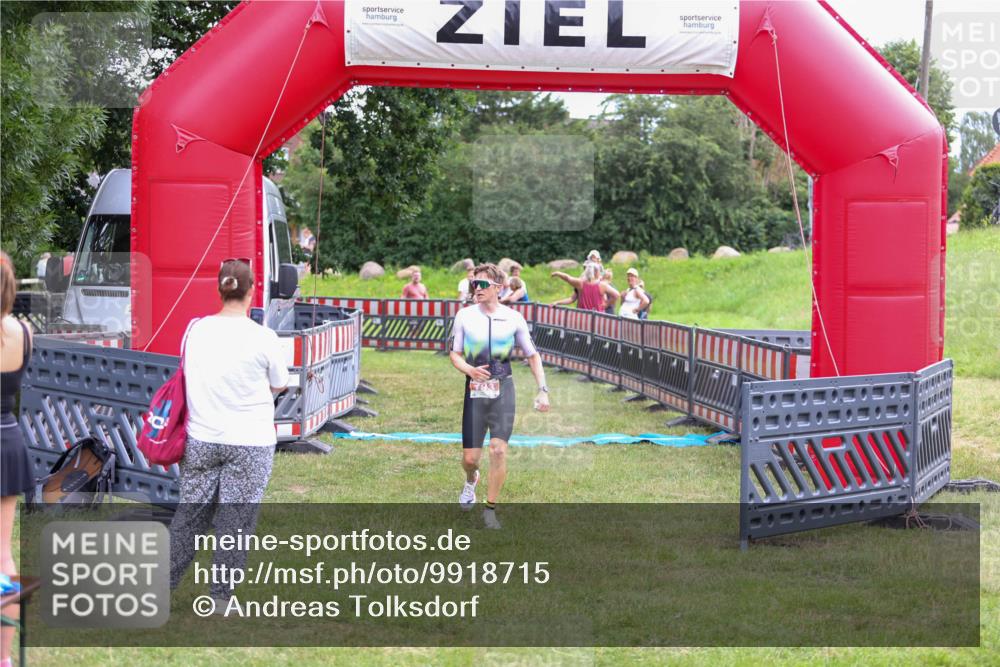 21.06.2026 - 29. Vierlanden-Triathlon Andreas Tolksdorf http://msf.ph/oto/9918715 21.06.2026 12:23:01 Ziel 193 meine-sportfotos.de