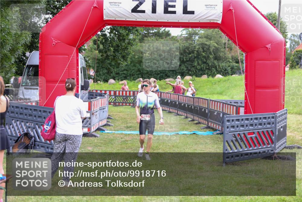 21.06.2026 - 29. Vierlanden-Triathlon Andreas Tolksdorf http://msf.ph/oto/9918716 21.06.2026 12:23:01 Ziel 193 meine-sportfotos.de