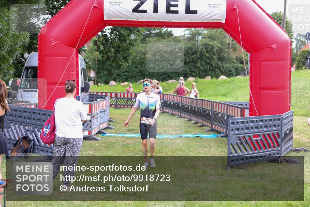 21.06.2026 - 29. Vierlanden-Triathlon Andreas Tolksdorf http://msf.ph/oto/9918723 21.06.2026 12:23:01 Ziel 193 meine-sportfotos.de