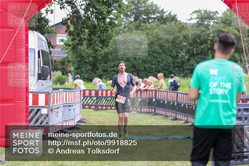 21.06.2026 - 29. Vierlanden-Triathlon Andreas Tolksdorf http://msf.ph/oto/9918825 21.06.2026 12:28:48 Ziel 129 meine-sportfotos.de