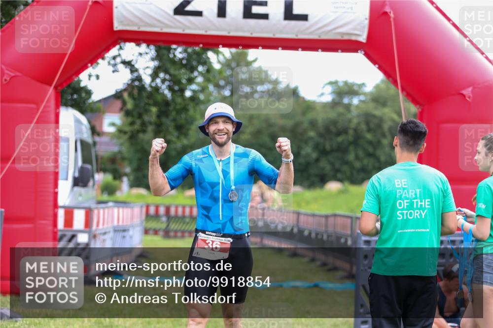 21.06.2026 - 29. Vierlanden-Triathlon Andreas Tolksdorf http://msf.ph/oto/9918854 21.06.2026 12:29:10 Ziel 31, 32 meine-sportfotos.de