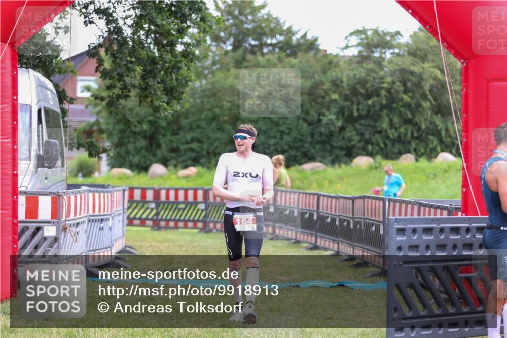 21.06.2026 - 29. Vierlanden-Triathlon Andreas Tolksdorf http://msf.ph/oto/9918913 21.06.2026 12:31:00 Ziel 164 meine-sportfotos.de