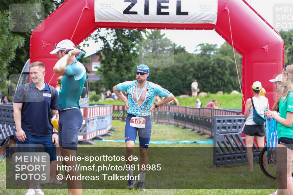 21.06.2026 - 29. Vierlanden-Triathlon Andreas Tolksdorf http://msf.ph/oto/9918985 21.06.2026 12:36:10 Ziel  meine-sportfotos.de