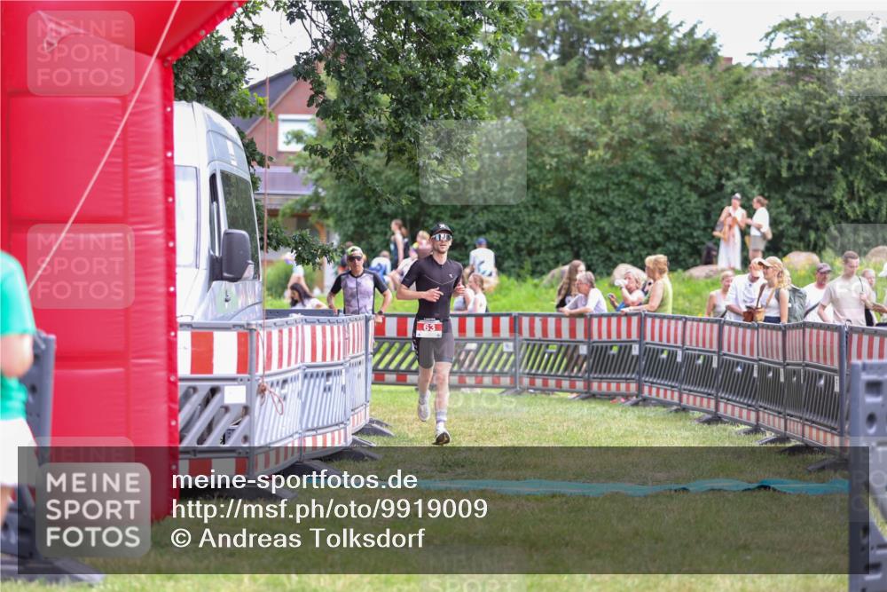 21.06.2026 - 29. Vierlanden-Triathlon Andreas Tolksdorf http://msf.ph/oto/9919009 21.06.2026 12:36:47 Ziel 63, 148 meine-sportfotos.de
