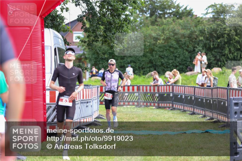 21.06.2026 - 29. Vierlanden-Triathlon Andreas Tolksdorf http://msf.ph/oto/9919023 21.06.2026 12:36:51 Ziel 63, 148 meine-sportfotos.de