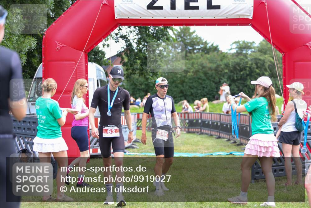 21.06.2026 - 29. Vierlanden-Triathlon Andreas Tolksdorf http://msf.ph/oto/9919027 21.06.2026 12:36:55 Ziel 148 meine-sportfotos.de