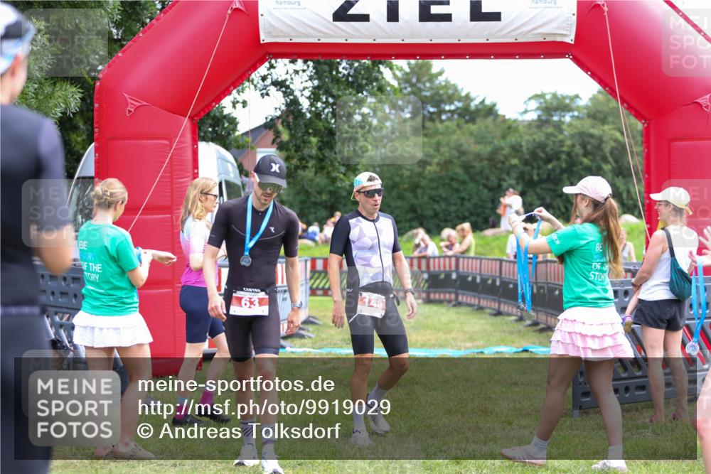 21.06.2026 - 29. Vierlanden-Triathlon Andreas Tolksdorf http://msf.ph/oto/9919029 21.06.2026 12:36:55 Ziel 148 meine-sportfotos.de