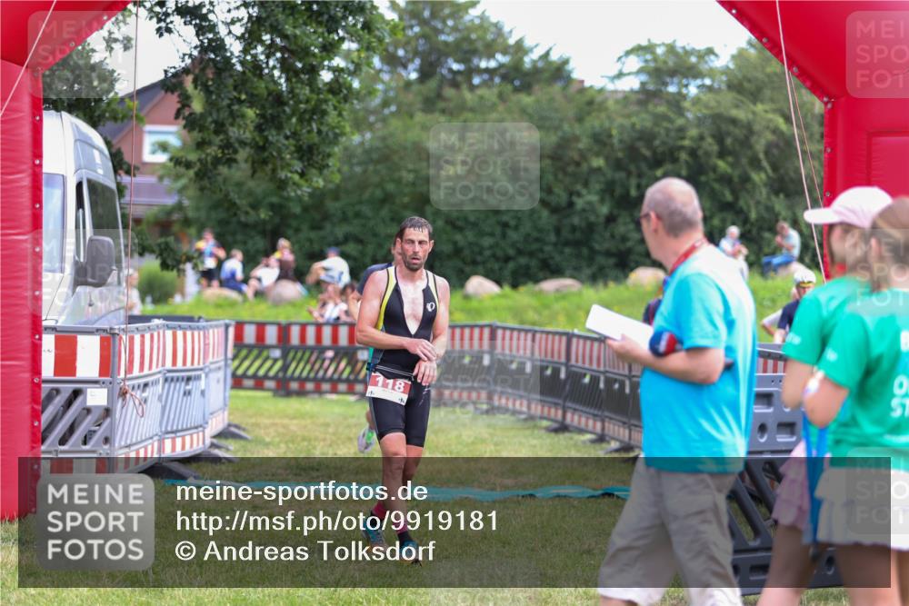 21.06.2026 - 29. Vierlanden-Triathlon Andreas Tolksdorf http://msf.ph/oto/9919181 21.06.2026 12:44:18 Ziel 118, 819 meine-sportfotos.de