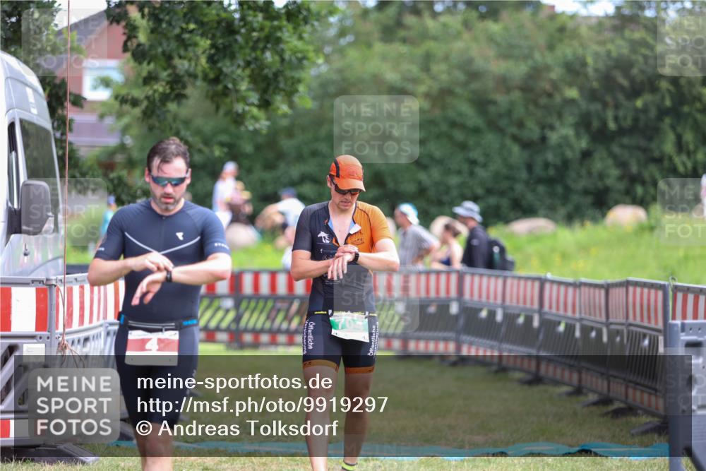 21.06.2026 - 29. Vierlanden-Triathlon Andreas Tolksdorf http://msf.ph/oto/9919297 21.06.2026 12:47:12 Ziel 4, 704 meine-sportfotos.de