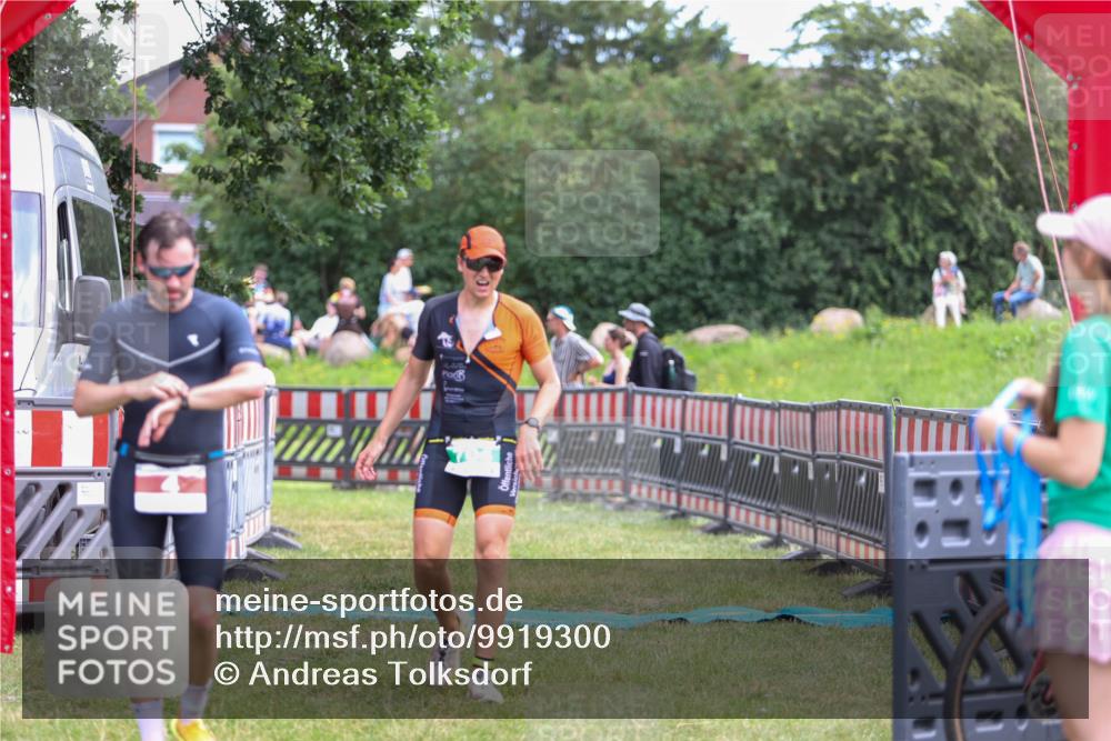 21.06.2026 - 29. Vierlanden-Triathlon Andreas Tolksdorf http://msf.ph/oto/9919300 21.06.2026 12:47:12 Ziel 4, 704 meine-sportfotos.de