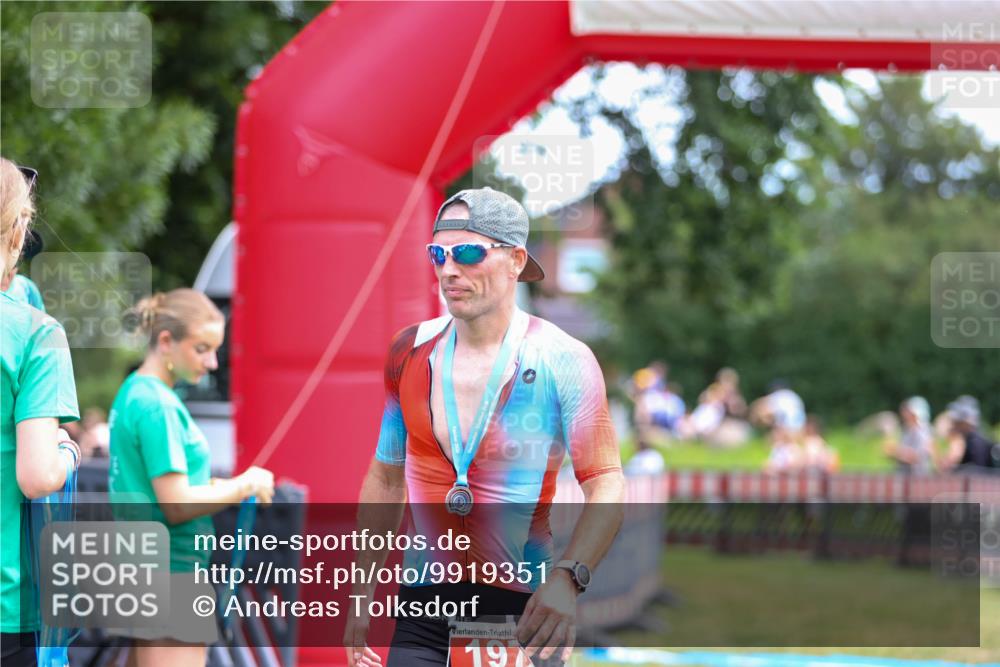 21.06.2026 - 29. Vierlanden-Triathlon Andreas Tolksdorf http://msf.ph/oto/9919351 21.06.2026 12:48:19 Ziel 13 meine-sportfotos.de