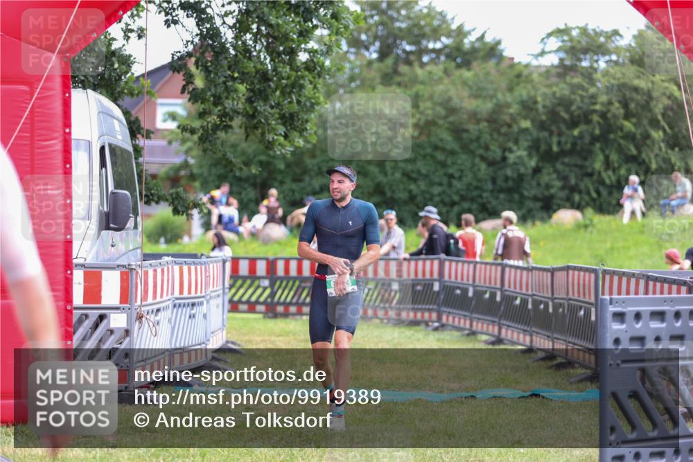 21.06.2026 - 29. Vierlanden-Triathlon Andreas Tolksdorf http://msf.ph/oto/9919389 21.06.2026 12:49:06 Ziel 175, 663, 920 meine-sportfotos.de