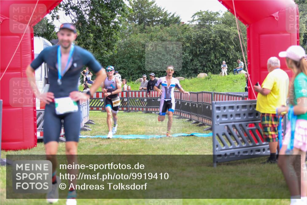 21.06.2026 - 29. Vierlanden-Triathlon Andreas Tolksdorf http://msf.ph/oto/9919410 21.06.2026 12:49:16 Ziel 79, 175, 920 meine-sportfotos.de