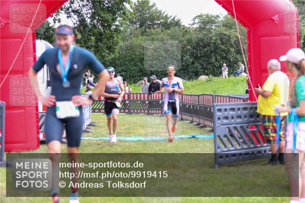 21.06.2026 - 29. Vierlanden-Triathlon Andreas Tolksdorf http://msf.ph/oto/9919415 21.06.2026 12:49:16 Ziel 79, 175, 920 meine-sportfotos.de