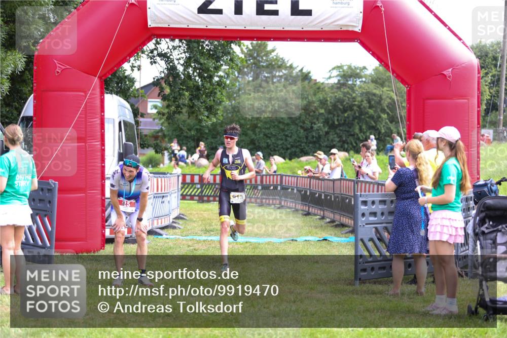 21.06.2026 - 29. Vierlanden-Triathlon Andreas Tolksdorf http://msf.ph/oto/9919470 21.06.2026 12:50:35 Ziel 84, 122, 913, 942, 955 meine-sportfotos.de