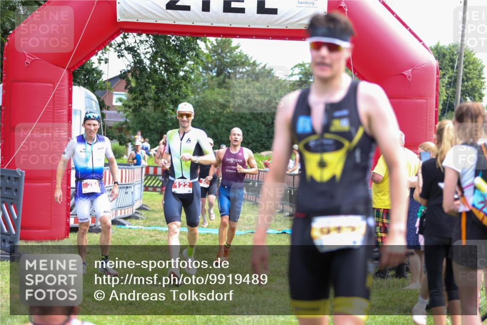 21.06.2026 - 29. Vierlanden-Triathlon Andreas Tolksdorf http://msf.ph/oto/9919489 21.06.2026 12:50:44 Ziel 84, 122, 910, 924, 942, 943, 955, 975 meine-sportfotos.de
