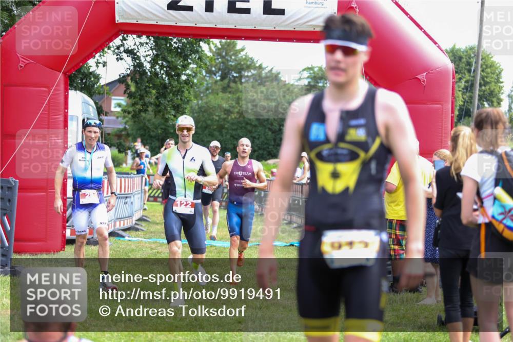 21.06.2026 - 29. Vierlanden-Triathlon Andreas Tolksdorf http://msf.ph/oto/9919491 21.06.2026 12:50:44 Ziel 84, 122, 910, 924, 942, 943, 955, 975 meine-sportfotos.de