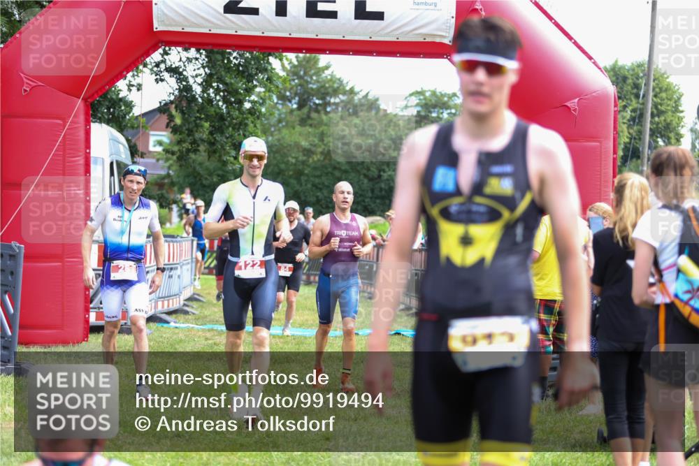 21.06.2026 - 29. Vierlanden-Triathlon Andreas Tolksdorf http://msf.ph/oto/9919494 21.06.2026 12:50:44 Ziel 84, 122, 910, 924, 942, 943, 955, 975 meine-sportfotos.de