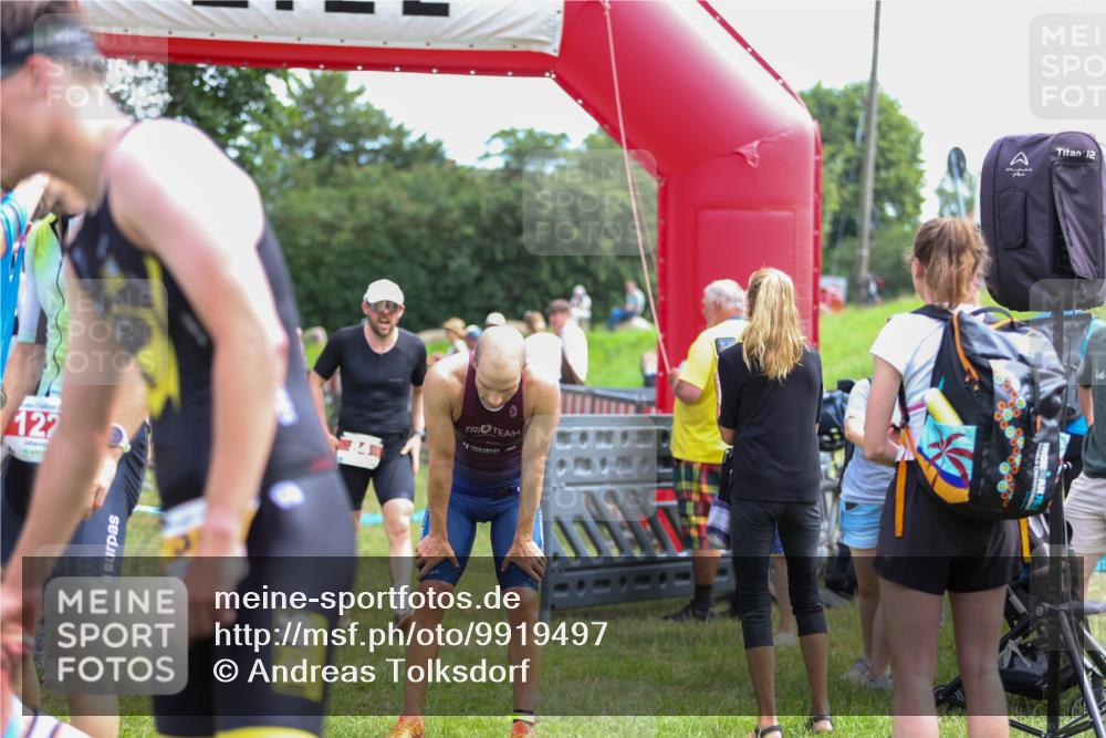 21.06.2026 - 29. Vierlanden-Triathlon Andreas Tolksdorf http://msf.ph/oto/9919497 21.06.2026 12:50:48 Ziel 84, 122, 910, 924, 942, 943, 955, 975 meine-sportfotos.de