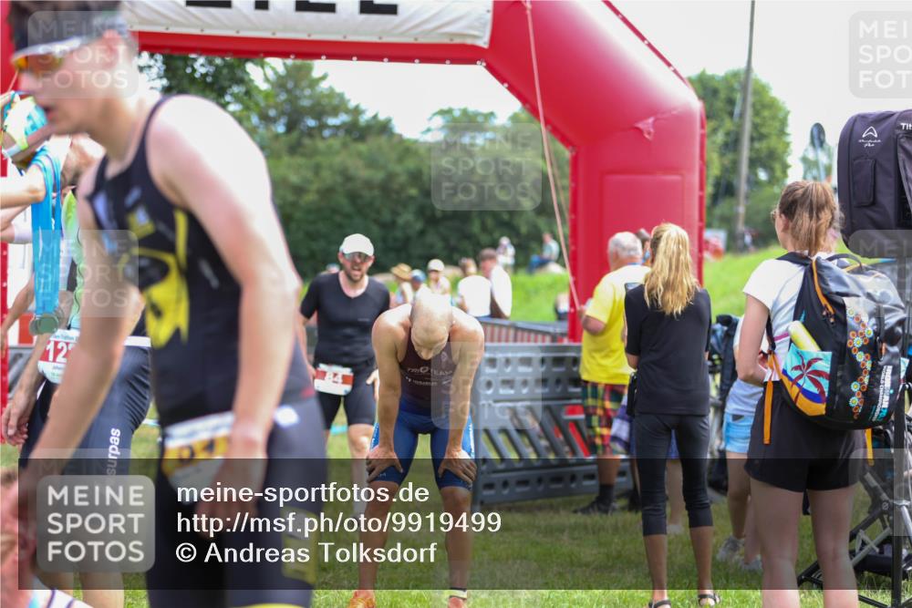 21.06.2026 - 29. Vierlanden-Triathlon Andreas Tolksdorf http://msf.ph/oto/9919499 21.06.2026 12:50:48 Ziel 84, 122, 910, 924, 942, 943, 955, 975 meine-sportfotos.de