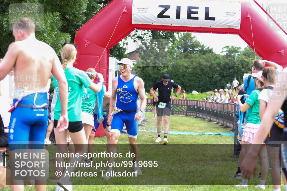 21.06.2026 - 29. Vierlanden-Triathlon Andreas Tolksdorf http://msf.ph/oto/9919695 21.06.2026 12:55:14 Ziel 68, 157, 719, 974 meine-sportfotos.de