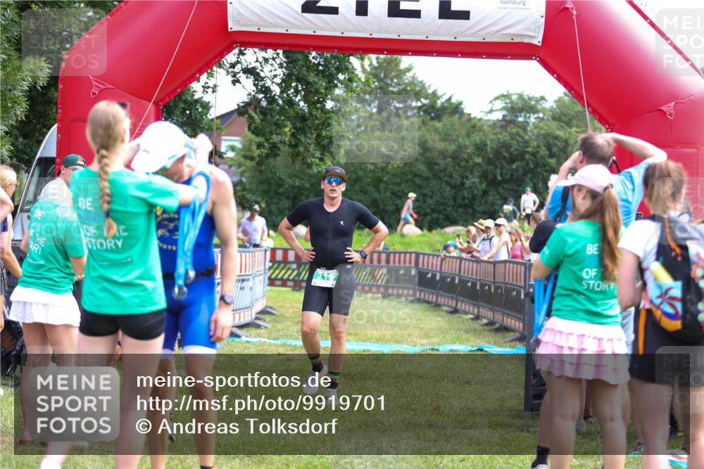21.06.2026 - 29. Vierlanden-Triathlon Andreas Tolksdorf http://msf.ph/oto/9919701 21.06.2026 12:55:16 Ziel 68, 157, 296, 719, 974 meine-sportfotos.de